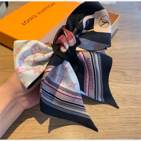 Sciarpe, foulard e scialli da donna multicolore Louis Vuitton 